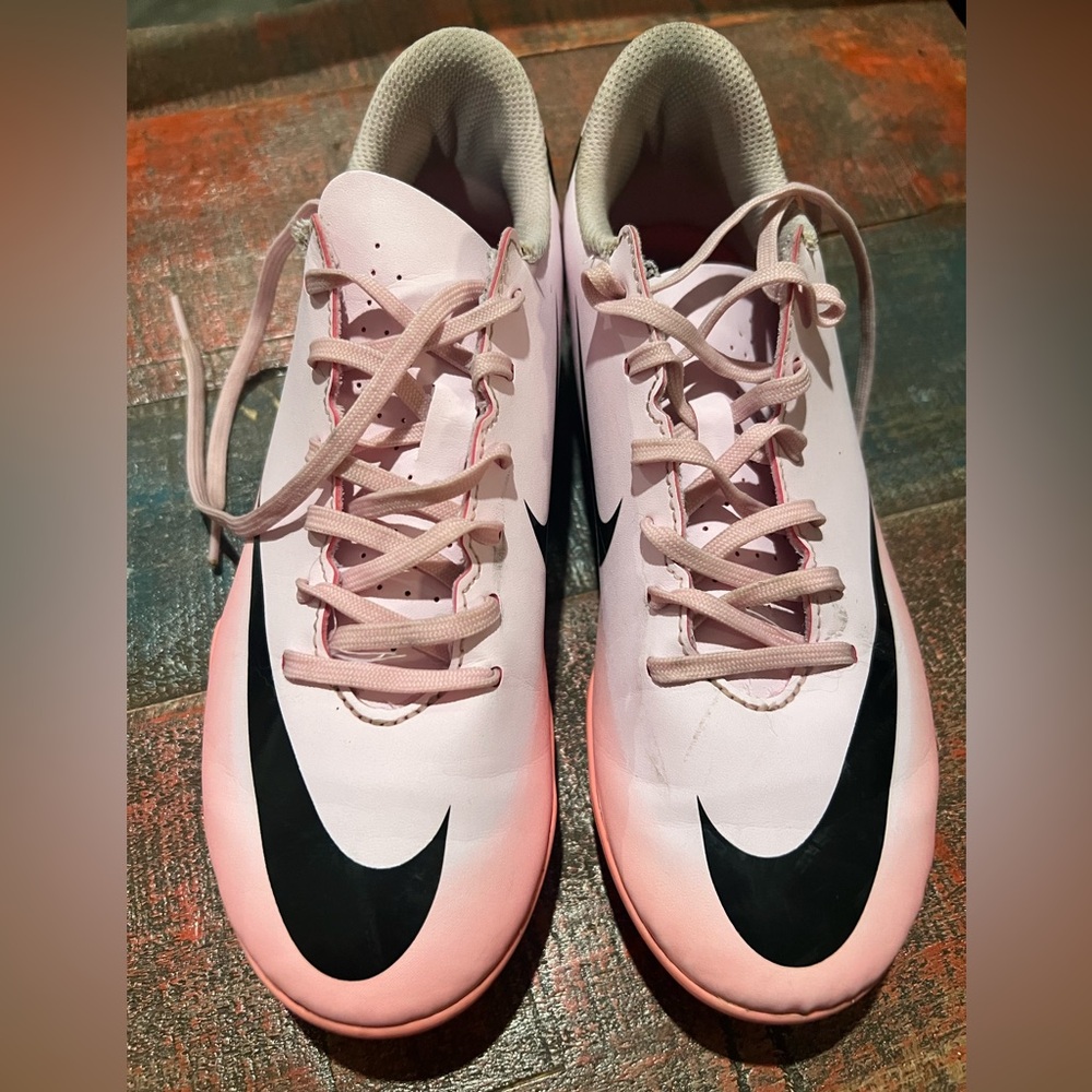 Nike Kids Pink and Black Soccer Cleats